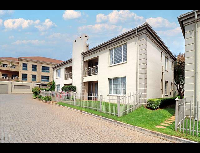 2 BEDROOM TOWNHOUSE FOR SALE IN ORIEL